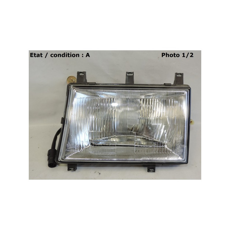 Phare gauche H4 SSANGYONG 8311003500