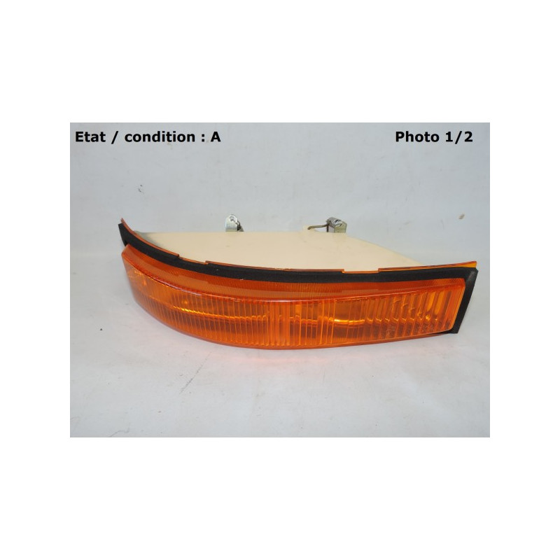 Feu clignotant droit AXO 1590