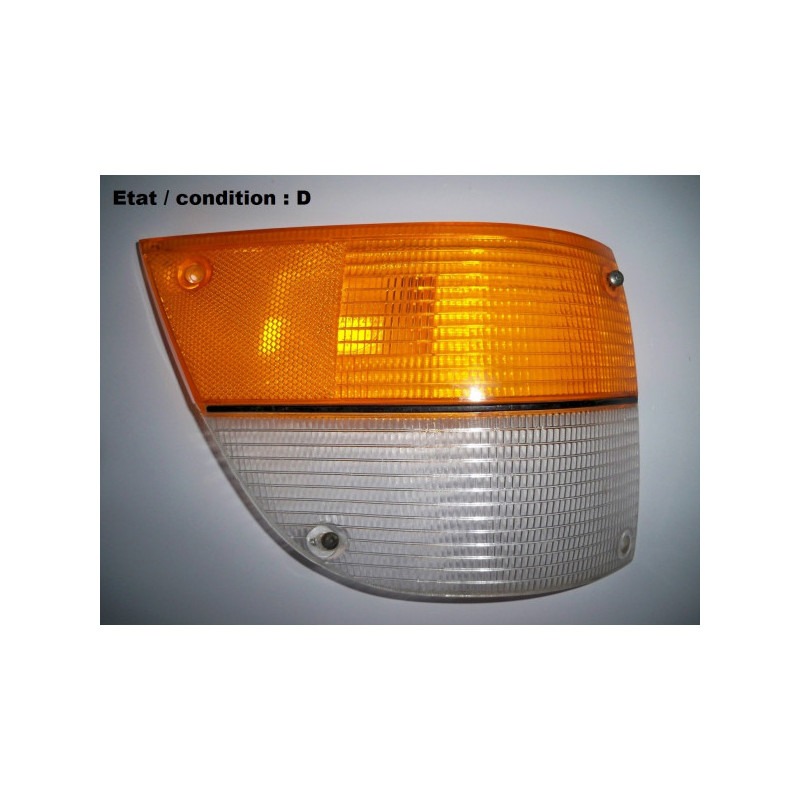 Cabochon feu clignotant veilleuse droit HELLA