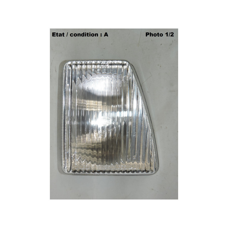 Phare antibrouillard factice droit HELLA 124630-00