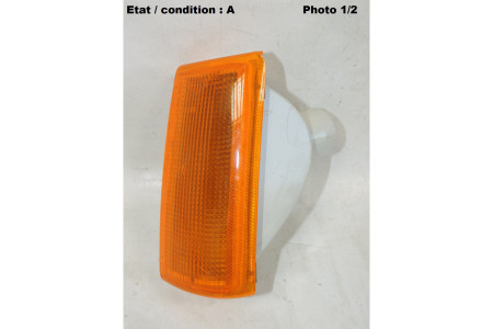 Feu clignotant avant droit HELLA 2BA960055-041
