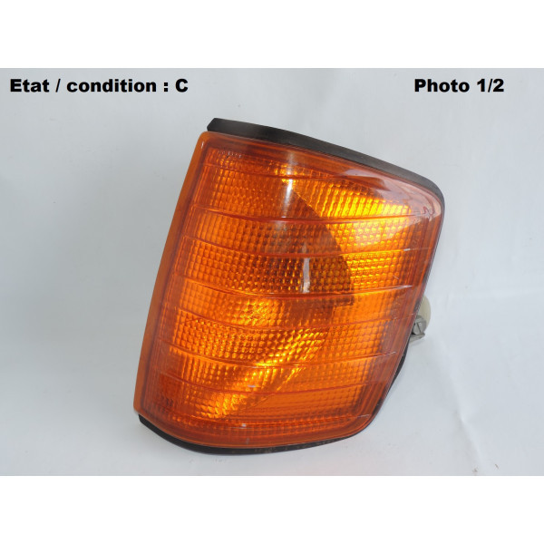 Feu clignotant gauche HELLA 9EL127689-001