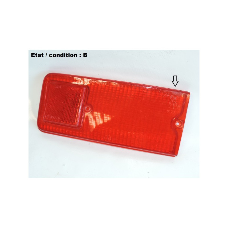 Red right taillight lens SIEM 7589