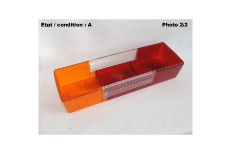 Left taillight lens VIGNAL LYON PLA 35.2KG