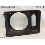 Left headlight surround (radiator grill)