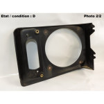 Left headlight surround (radiator grill)