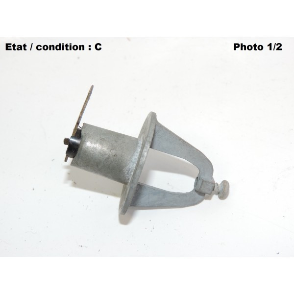 Porte-lampe feu position aile latéral SWF 6682562