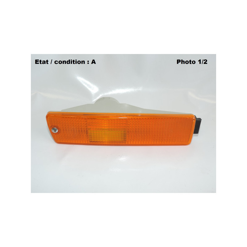 Right front light indicator HELLA 9EL141702-001