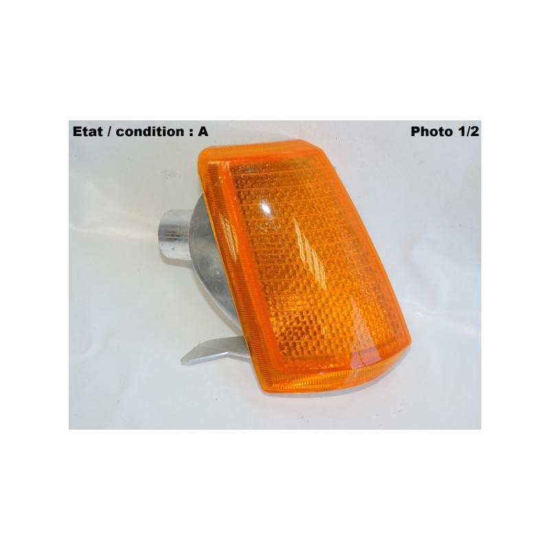 Feu clignotant avant droit SEIMA 10700D