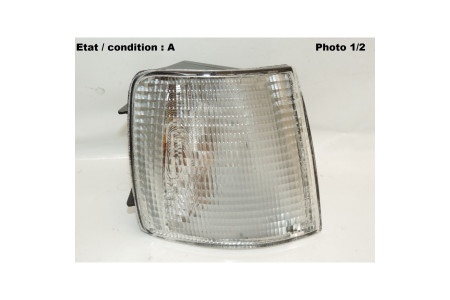 Feu clignotant avant droit HELLA 9EL133720-011