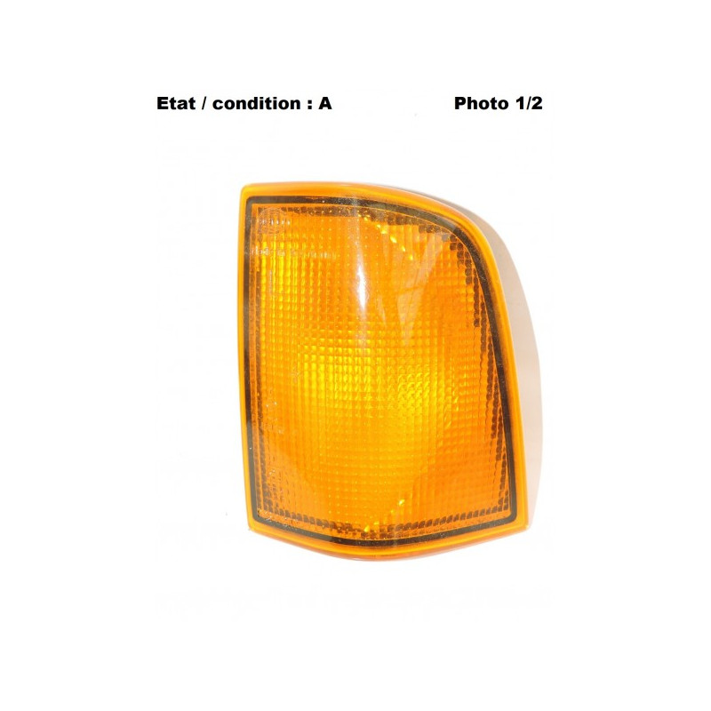 Feu clignotant avant gauche HELLA 2BA003627-031