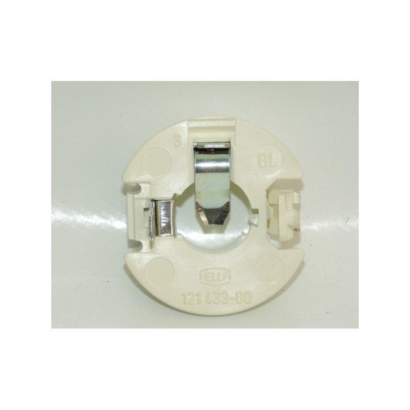 Front indicator bulb holder BA15s HELLA 121433-00