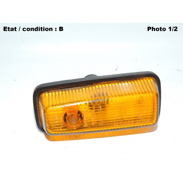Feu répétiteur de clignotant gauche HELLA 6R0132789