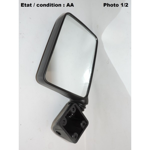 Left exterior rear-view mirror