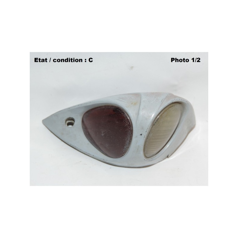 Cabochon feu clignotant latéral droit PK 3130
