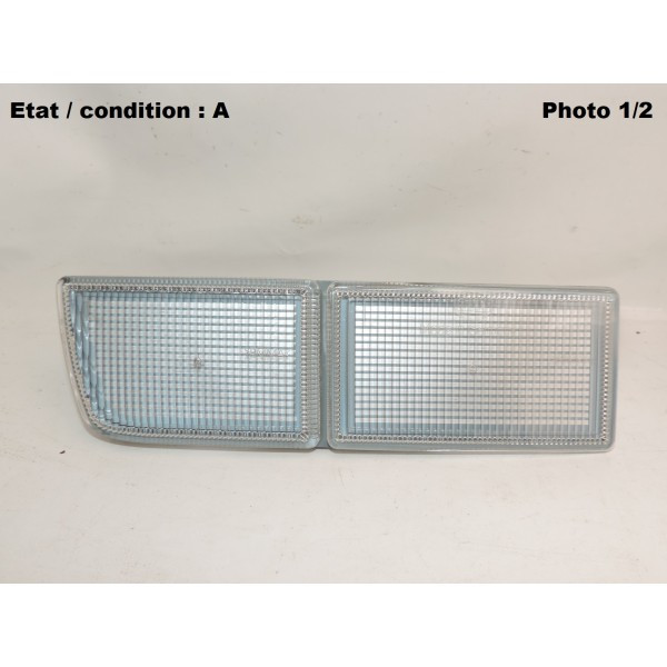 Grand cache phare antibrouillard et longue-portée gauche (argenté) HELLA 8XU144427-001