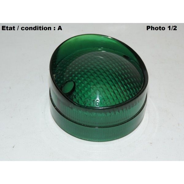 Cabochon feu dépassement vert PK 6740 (à casquette)