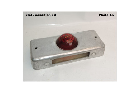 Taillight with licence plate light lens