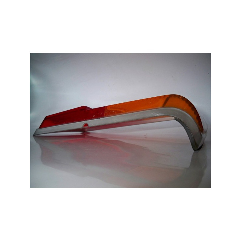 Cabochon feu arrière droit QUILLERY 25270D (argenté)
