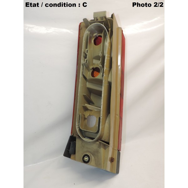Feu arrière droit YORKA 45057