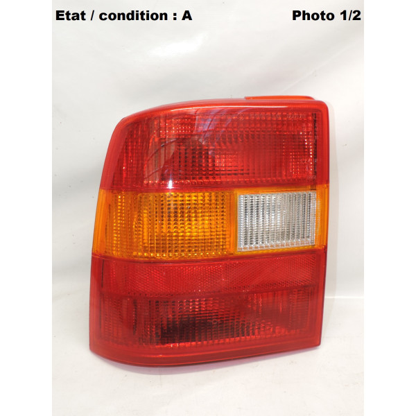 OPEL Vectra A - Left taillight CARELLO 12.871.719