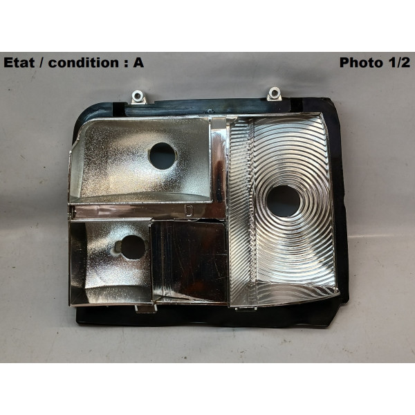 PEUGEOT 205 (-90) - Right taillight reflector