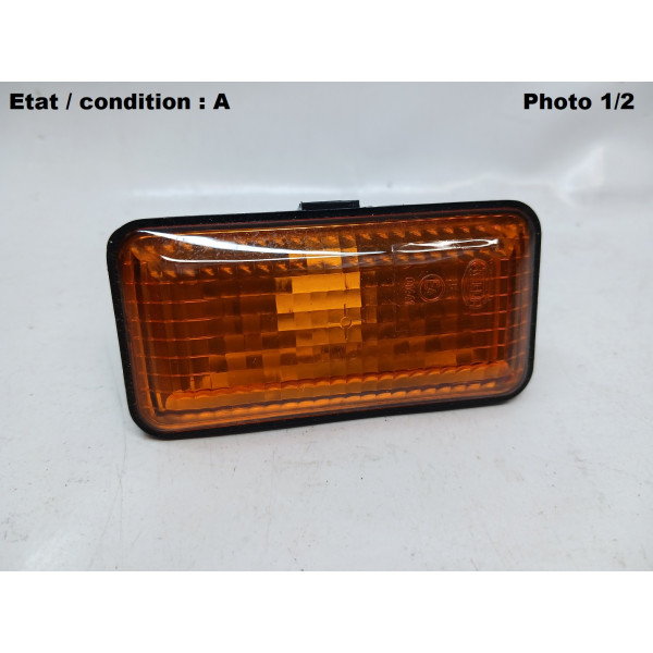 VW Golf, Vento (91-95) - Feu répétiteur de clignotant HELLA 9EL144431-001