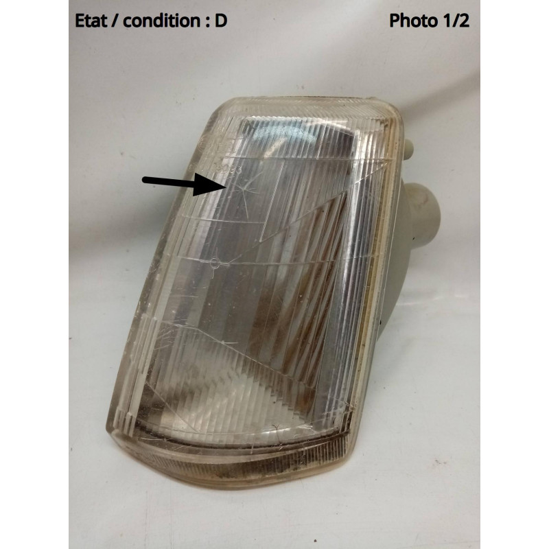 PEUGEOT 205 (90-) - Left front light indicator VALEO 084389