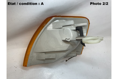 VW Passat - Right front indicator FER 4157