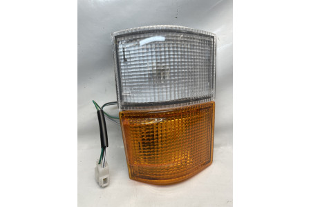 TOYOTA Hiace (87-89) - Feu clignotant avant droit complet