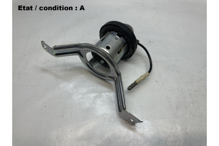 PEUGEOT 404 sedan - Reversing light bulb holder SEIMA 614B