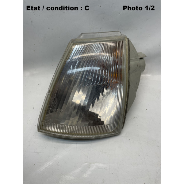 RENAULT Clio (91-96) - Left front indicator VALEO 67521850