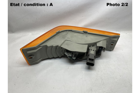 NISSAN Bluebird (85-92) - Feu clignotant avant gauche KOITO 210-63192