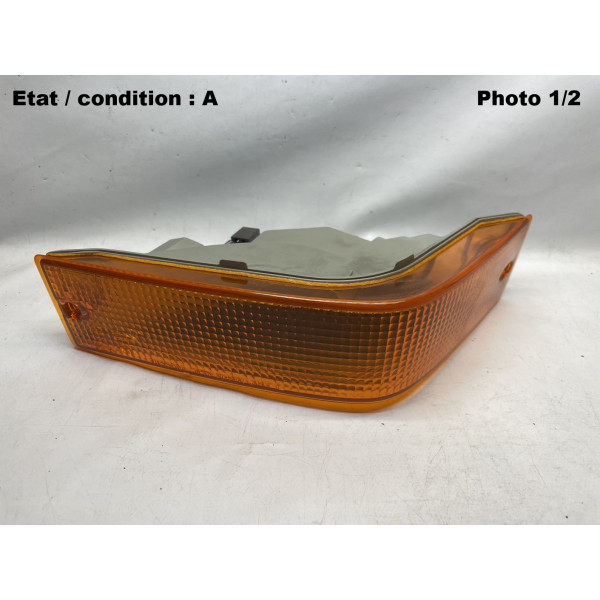 NISSAN Bluebird (85-92) - Feu clignotant avant gauche KOITO 210-63192