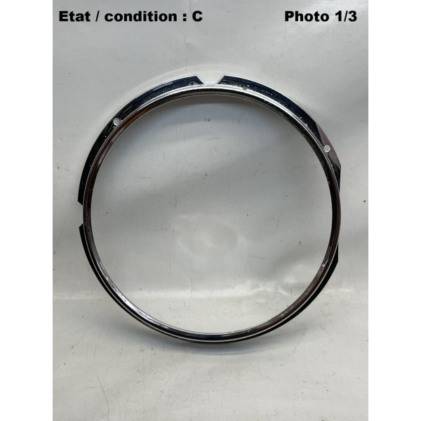 PEUGEOT 204, 304, 504 USA - Enjoliveur intermédiaire phare CIBIE 553057 (59_62)