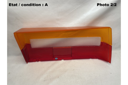 PEUGEOT 309 (-89) - Left taillight lens SIGNALVISION