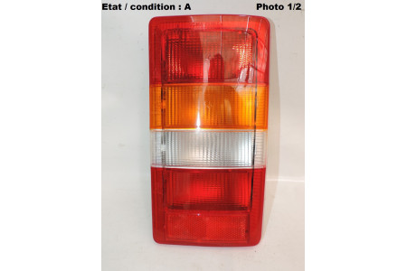 RENAULT Trafic 1 Espace 1 - Feu arrière droit SEIMA 20860D
