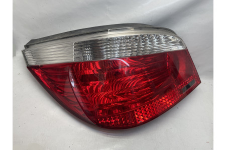 BMW E60 (01-10) - Complete left taillight HELLA 2VP008679-058