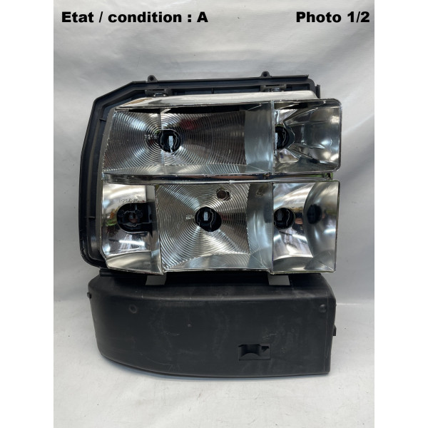 CITROËN ZX berline - Platine feu arrière gauche SCINTEX-AXO 90110