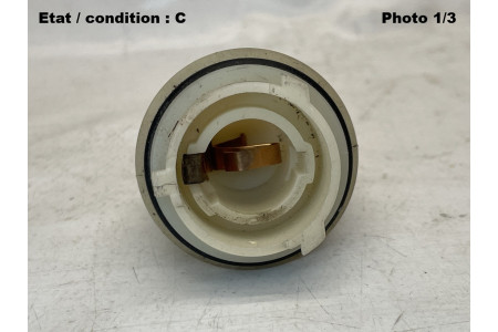 AUDI 80 (91-95) - Front light indicator bulb holder BA21s HELLA