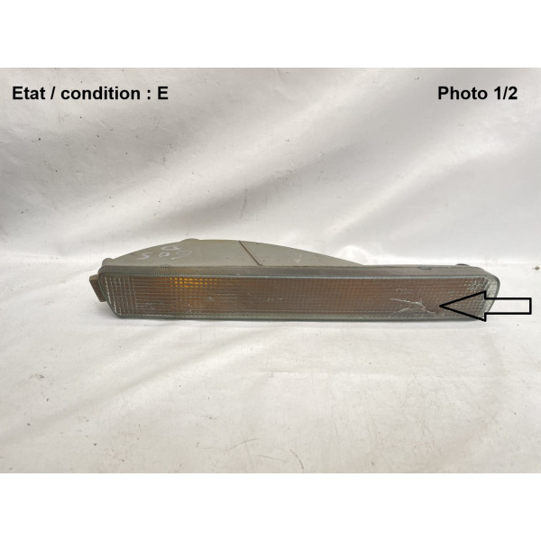 PEUGEOT 605 (-94) - Right front light indicator VALEO 6751236