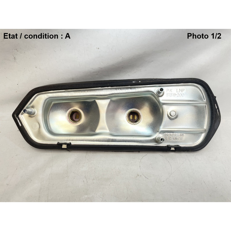 RENAULT R16 (-70) - Platine feu arrière droit PK LMP 51319-200