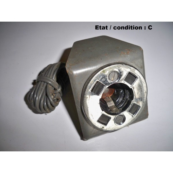 Dome light lampholder