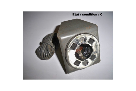 Dome light lampholder