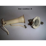 Front light indicator bracket