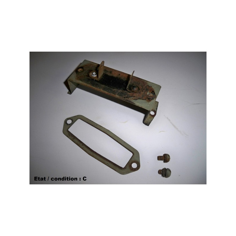 Platine feu arrière + plaque immatriculation demi-lune