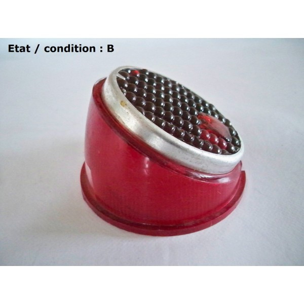 Cabochon feu arrière rouge + éclairage plaque immatriculation