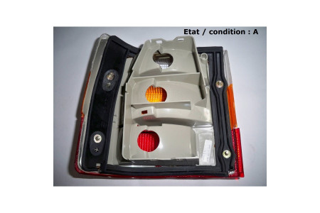 Feu arrière droit YORKA 98290046