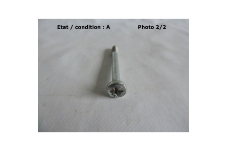 Vis spéciale feu arrière HELLA 65mm