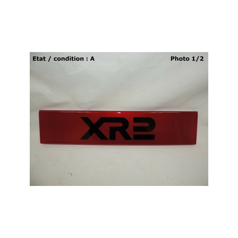 Red decorative plate "R14"
